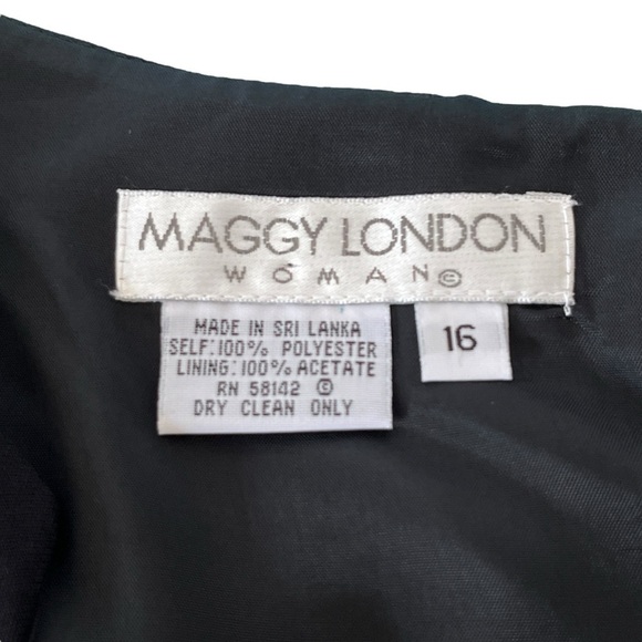 Maggy London Woman Black Sheath Dress with Embroidered & Beaded Floral Pattern - Picture 9 of 10